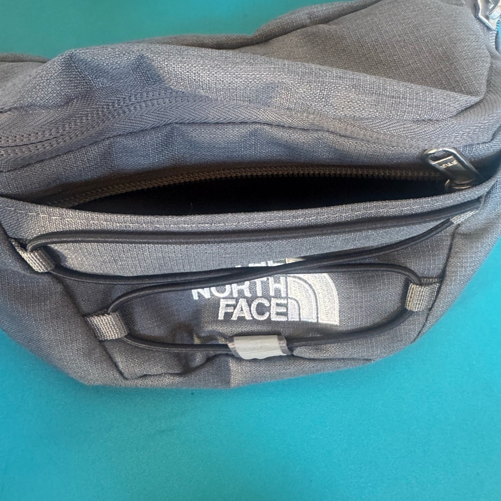 The North Face Charcoal Belt Bag - Picture 3 of 10